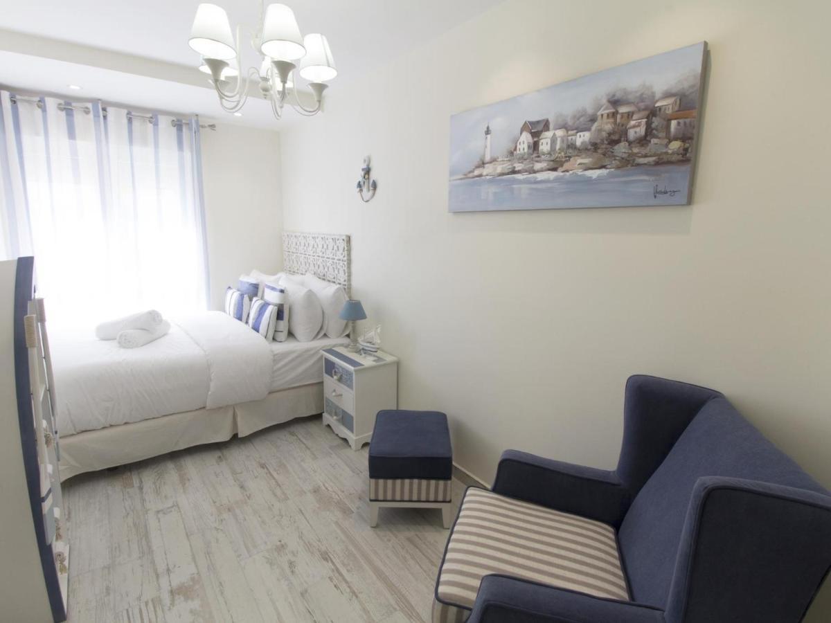 Sitges Spaces Mediterranean Apartments 5 Bedrooms, 4 Bathrooms, 75M2 Terrace, Centre Sitges- Sleeps 11 Bagian luar foto